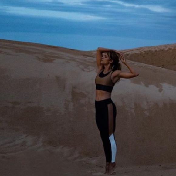 SOLD KORAL Serendipity High Rise Energy Leggings - Picture 3 of 10